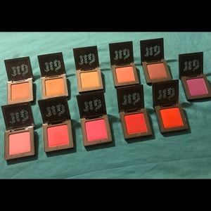 Urban Decay- AFTERGLOW 8 HOUR POWDER BLUSH